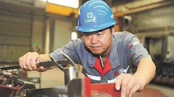 工匠汇·第三届青岛大工匠｜管益辉：坚守一线，攻坚克难