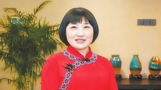 劳模风采·2012年全国五一劳动奖章｜刘发英：托起了山里孩子的“读书梦”